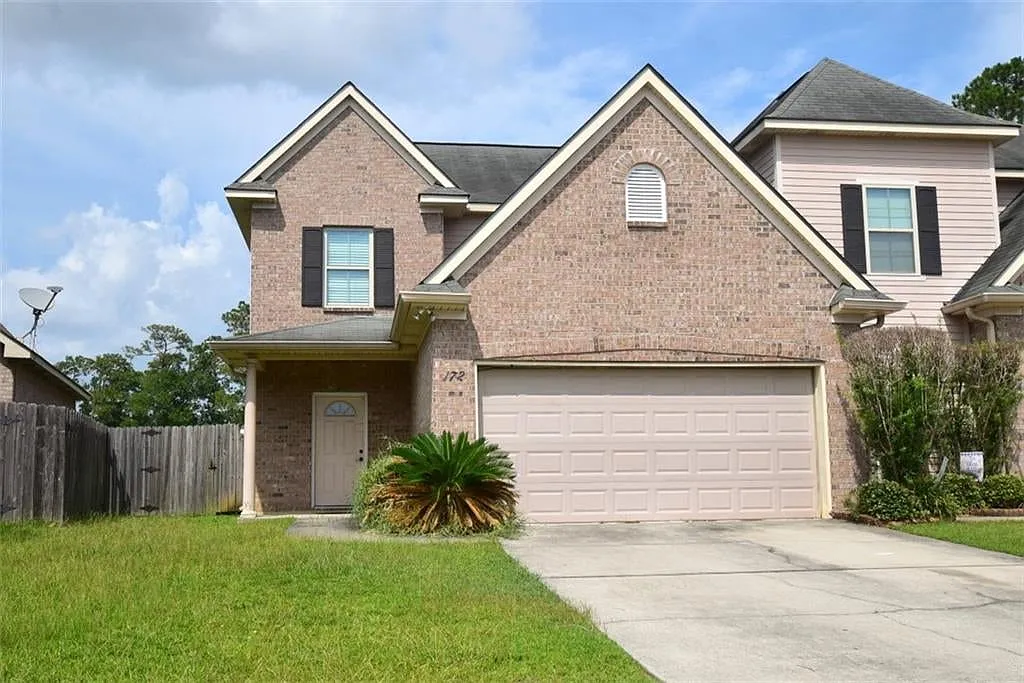 4 bed, 2.5 bath, 1750 sqft, $2,000 — Photo 2