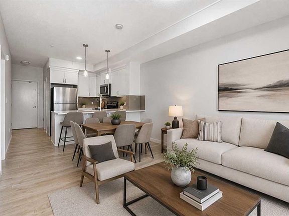 5th image of 20 N Seton Park SE #316