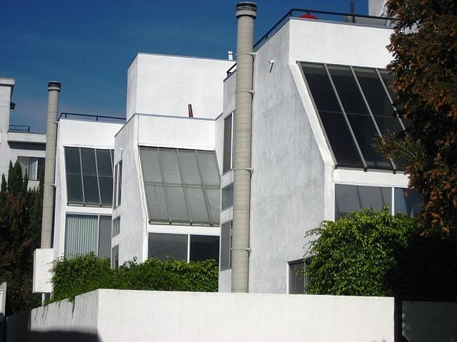 1st image of 11925 Goshen Ave #1