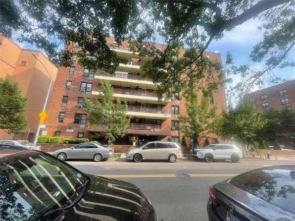 137-10 Franklin Avenue #310, Flushing, NY 11355