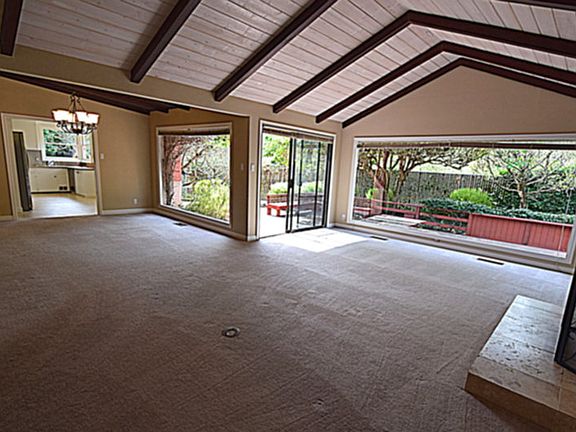 2nd image of 21 Sir Francis Drake Blvd