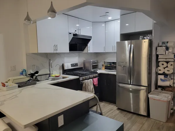 70-65 Queens Boulevard image 7 of 9