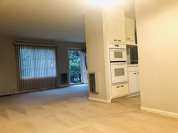 4th image of 4609 Lakeview Dr NW