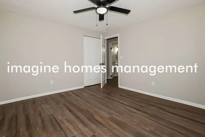 4851 Robinwood Dr — Photo 5