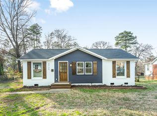 3720 Seaman Dr, Charlotte, NC 28217