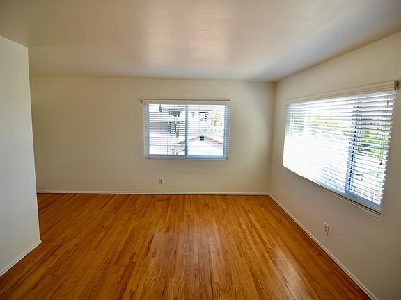 3rd image of 310 Barranca Ave #D