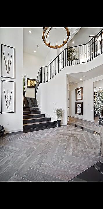 2nd image of 836 Neyla Dr