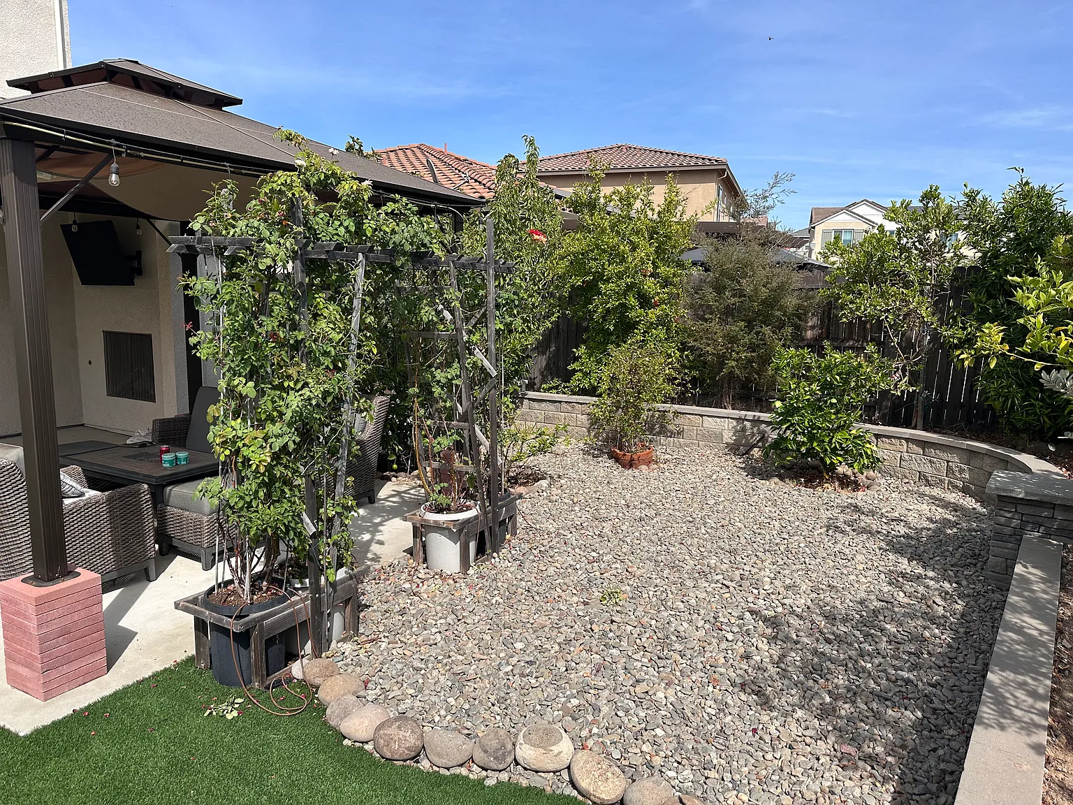 4 bed, 2527 sqft, $3,850 — Photo 4