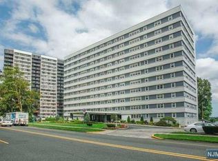 280 Prospect Ave APT 4F, Hackensack, NJ 07601