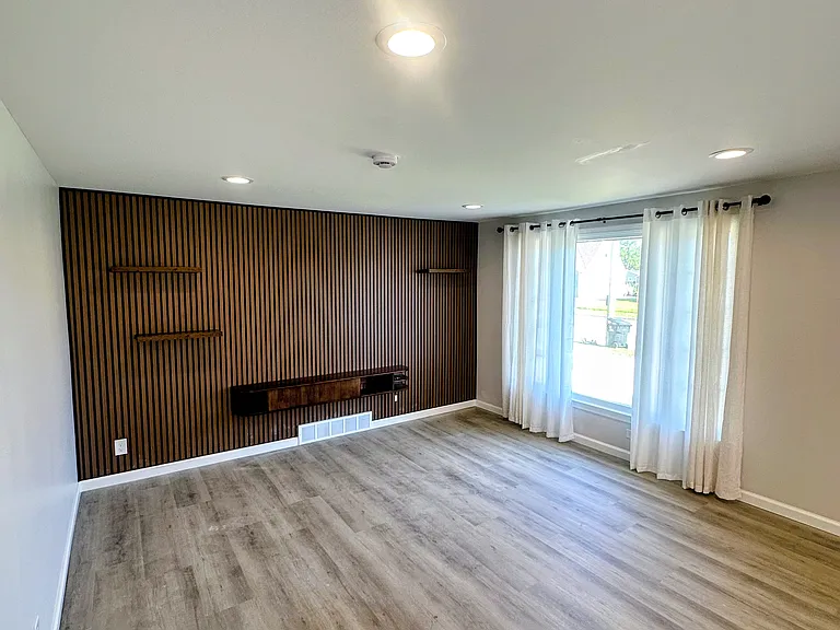 1185 Brighton Rd — Photo 6