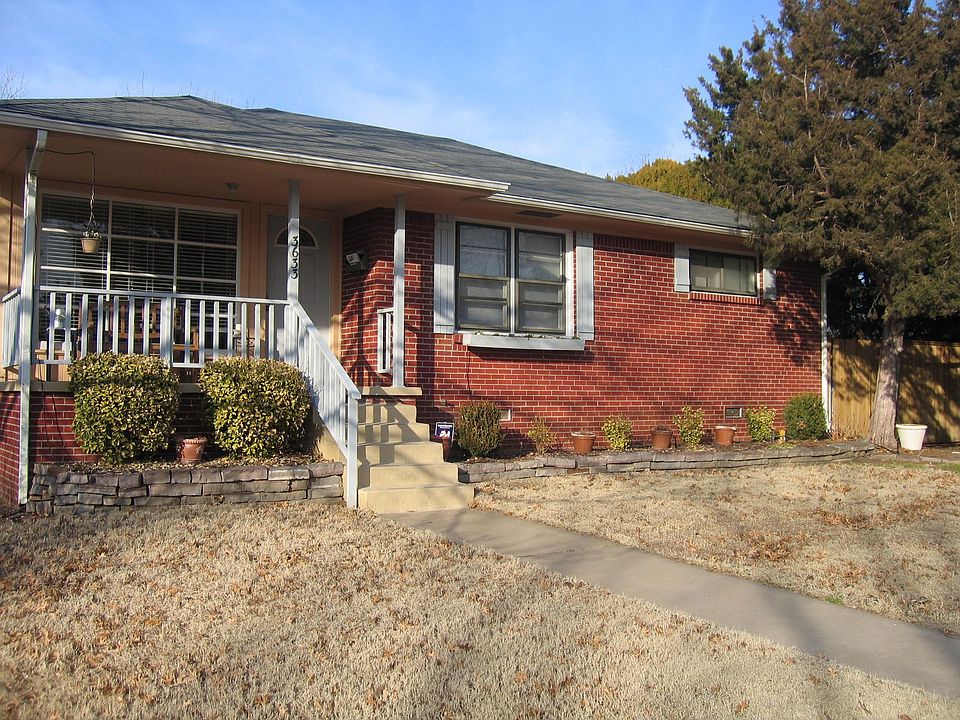 Beautiful Brick, Large Porch, Nice Yard 