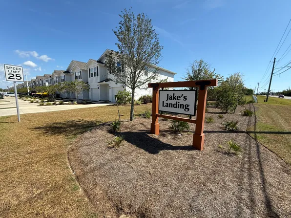 1704 Jakes Dr, Panama City, FL 32405