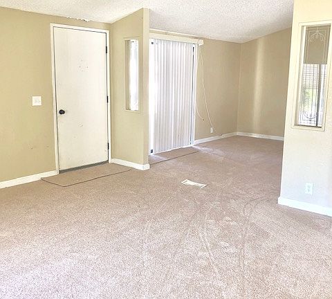 4th image of 10961 Desert Lawn Dr Spc 89