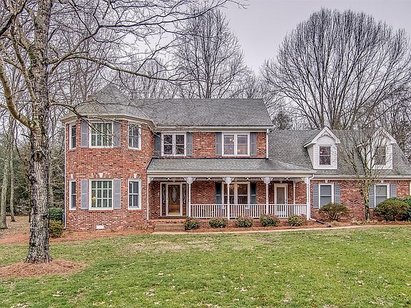 2nd image of 448 Harpeth Meadows Dr