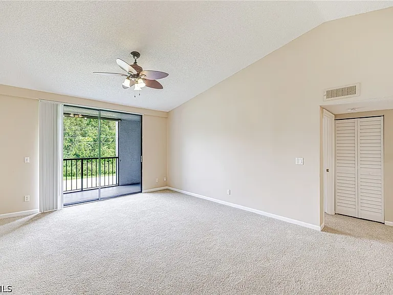13515 Eagle Ridge Dr #524 — Photo 18