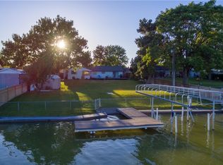 2127 W Lakeside Dr, Moses Lake, WA 98837