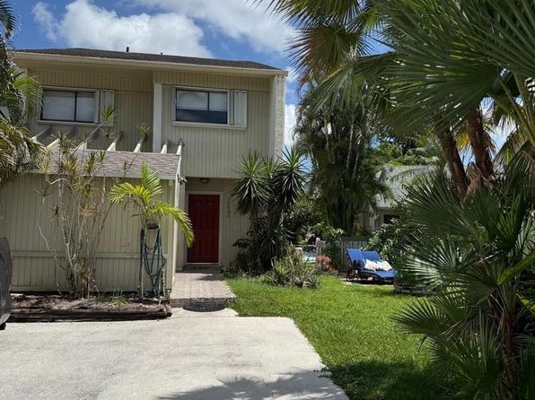 12400 Westhampton Cir