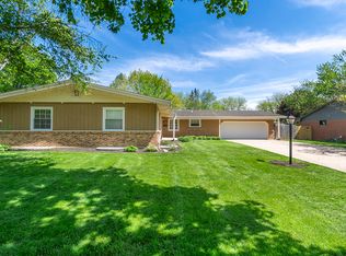 1602 Mayflower Dr, Dekalb, IL 60115