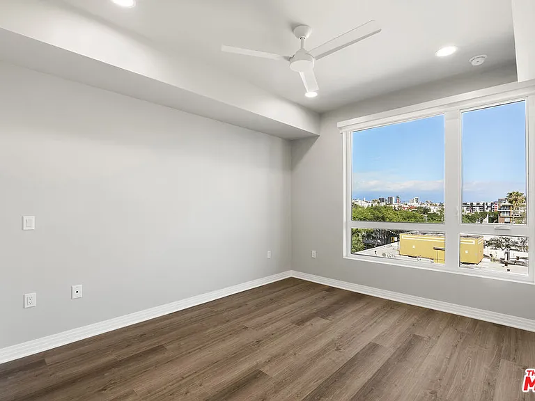 7428 Santa Monica Blvd #308 — Photo 9