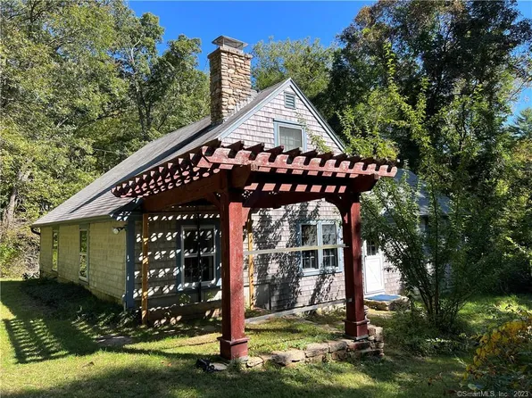 93 Sleepy Hollow Road, North Stonington, CT 06359