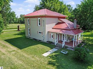 3780 E Coe Rd, Shepherd, MI 48883