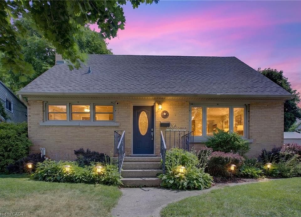 1st image of 531 Philip Cres