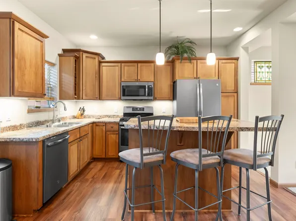 2903 Humes Ln, Fitchburg, WI 53711