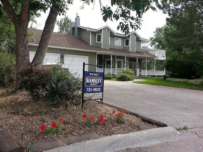 1st image of 10320 Lakewood Pl