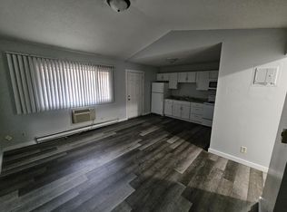 909 7th St S APT 3, La Crosse, WI 54601