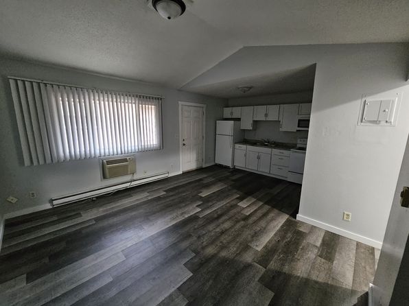 909 7th St S APT 3