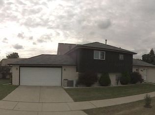 7703 Mobile Ave, Burbank, IL 60459