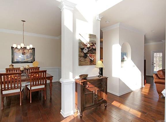 4th image of 7515 Sedgebrook Dr W