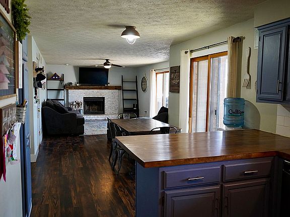 3rd image of 2537 Sunnybrook Rd