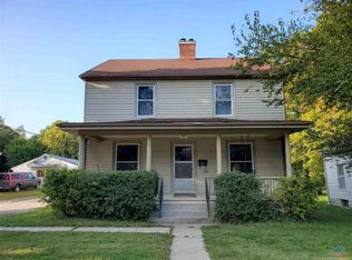 513 Grover St, Warrensburg, MO 64093