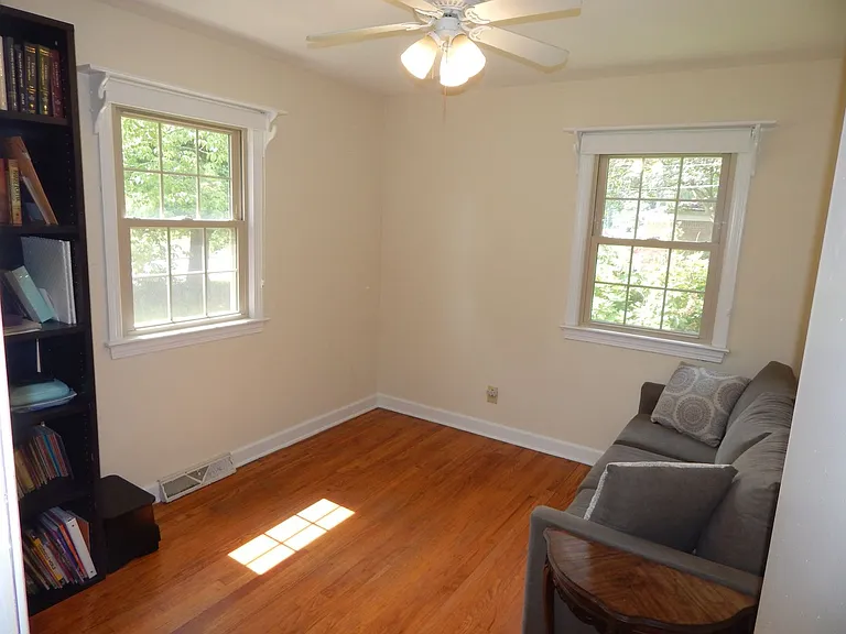 1024 Vanderploeg Dr — Photo 7