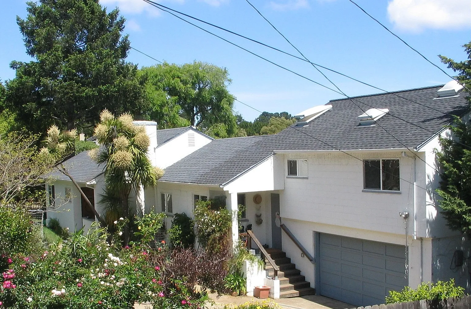 400 Alameda De Las Pulgas photo 1