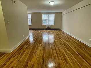 13603 244th St, Rosedale, NY 11422