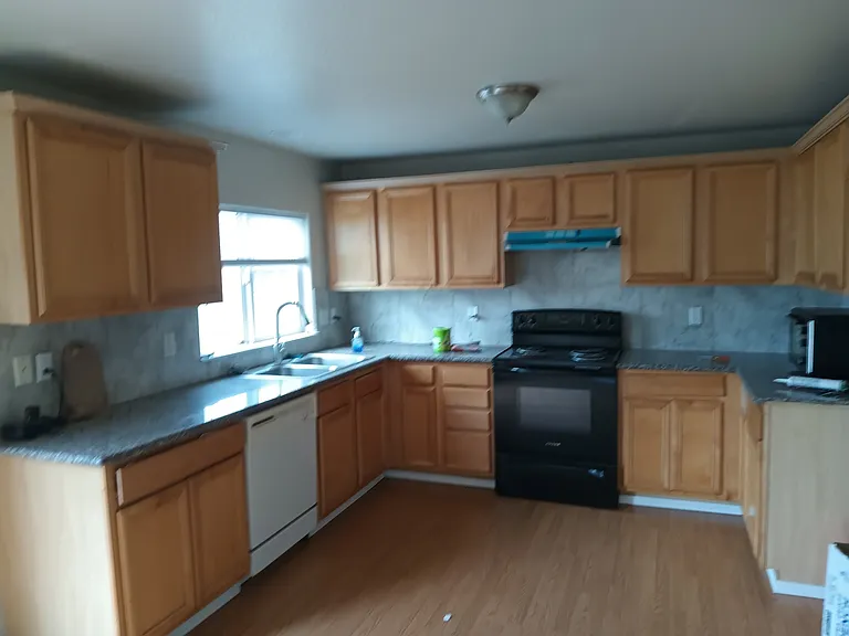 2531 SE 105th Ave — Photo 12