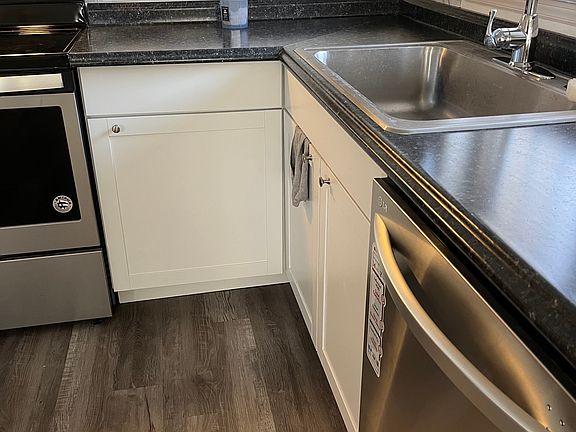 5th image of 5001 Argus Ave NW