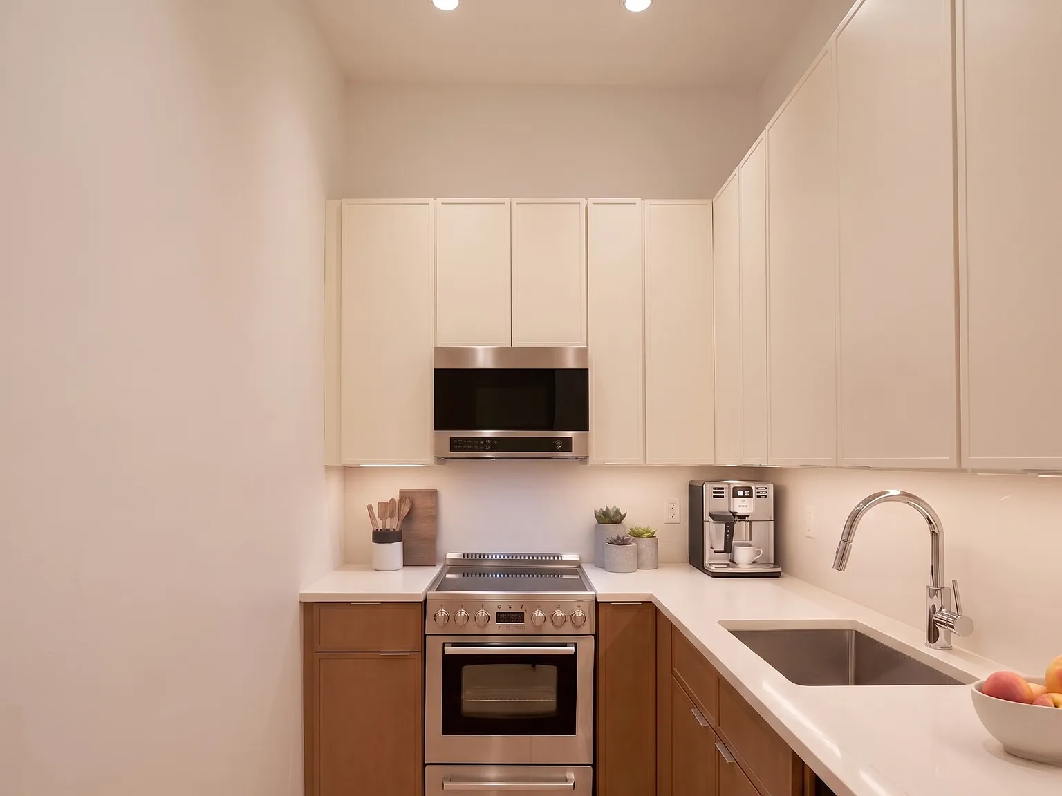 310 West 80th Street — Photo 2