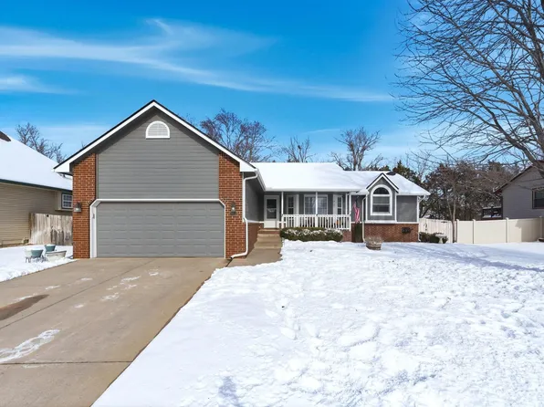 9010 W Meadow Knoll St, Wichita, KS 67205