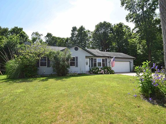 2nd image of 1605 Aspen Dr