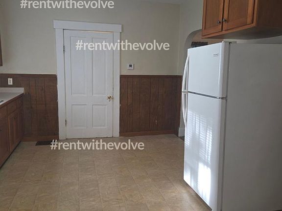 5th image of 607 Stone St