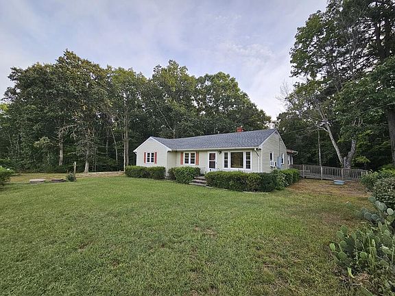 2nd image of 5199 Neenah Rd