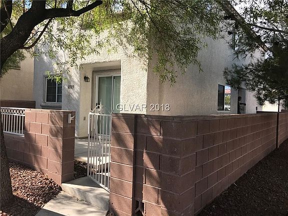 3rd image of 2923 Sapphire Sands Ct