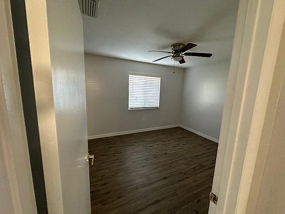 2nd image of 5575 Slash Pine Ct #1