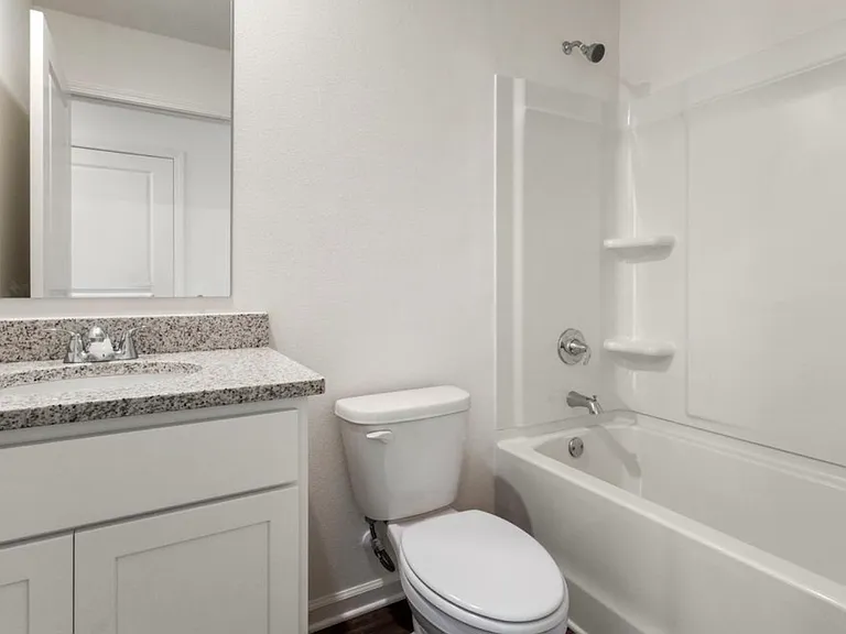 135 E Tiger Lily Ln — Photo 5