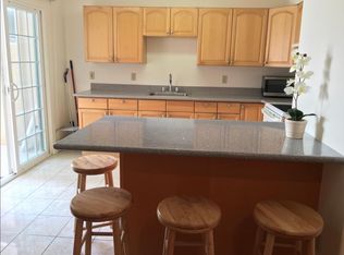 1713 Hunnewell St, Honolulu, HI 96822