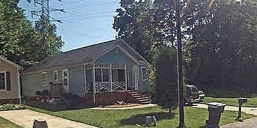 2nd image of 19 Quad Oak Dr