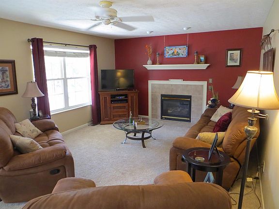 3rd image of 105 Stone Meadow Ct
